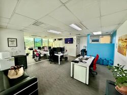 High Street Centre (D6), Office #568260541